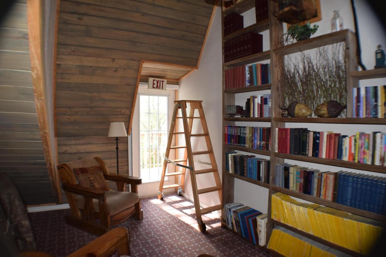 Grist Mill Inn مونتيسلو الغرفة الصورة