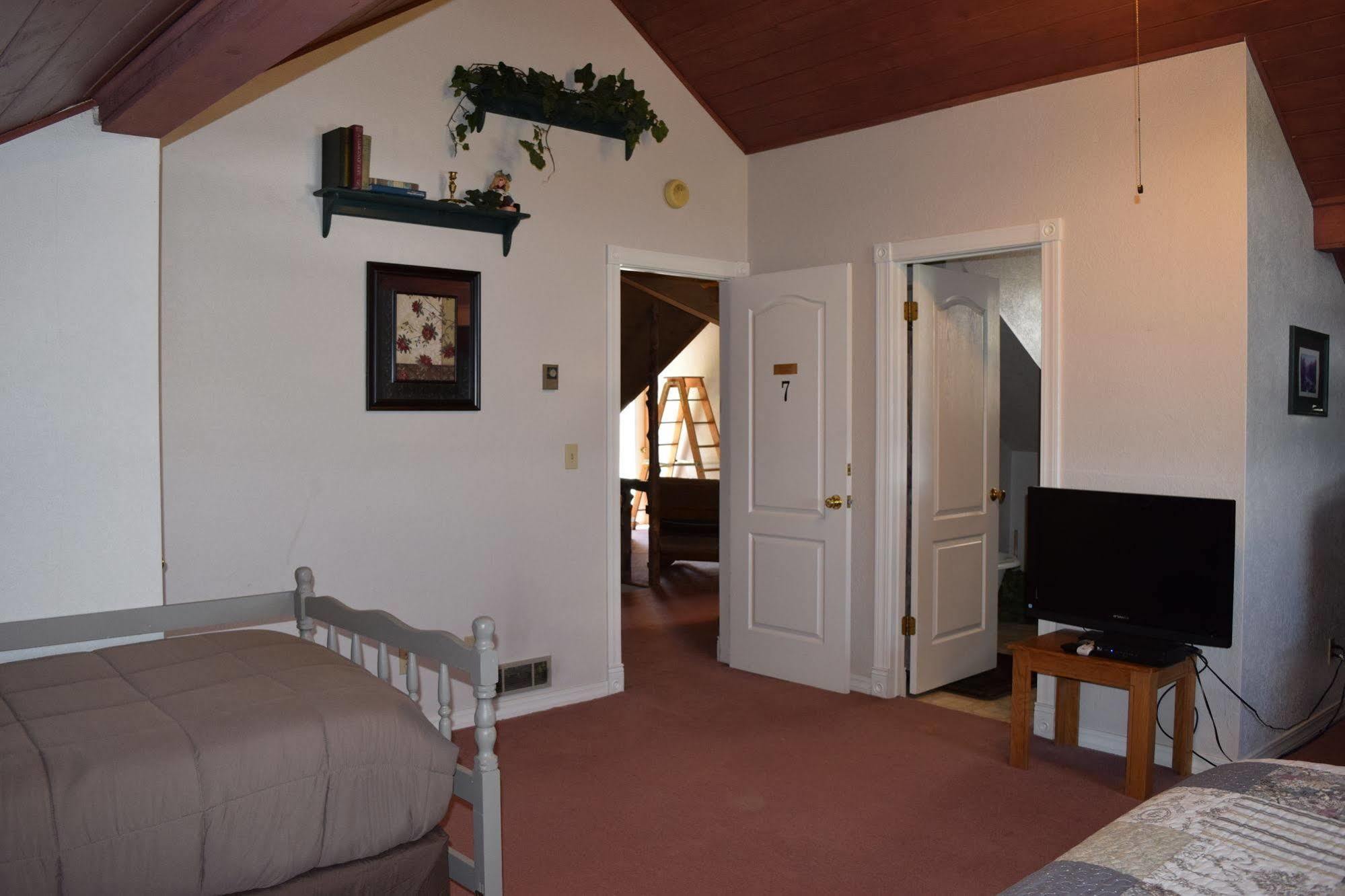 Grist Mill Inn مونتيسلو المظهر الخارجي الصورة